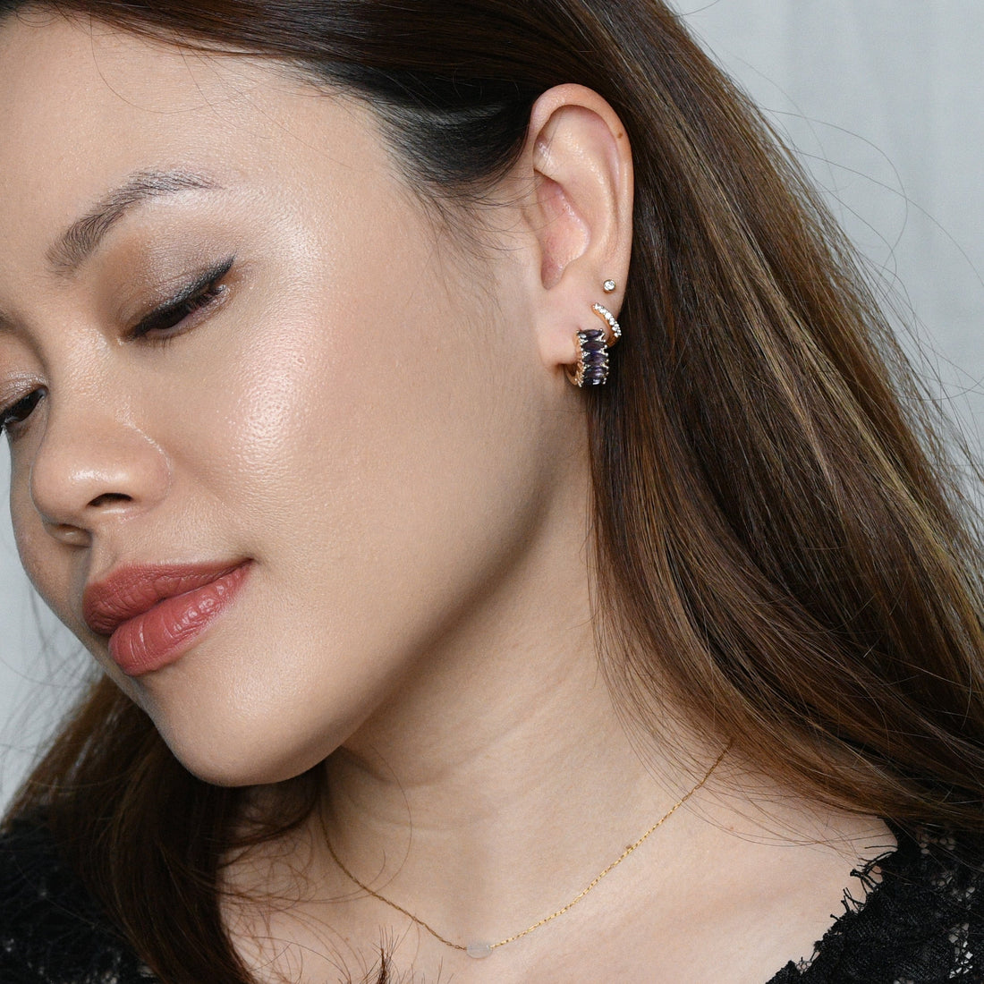 Jada Hoops | Indigo 14k Gold