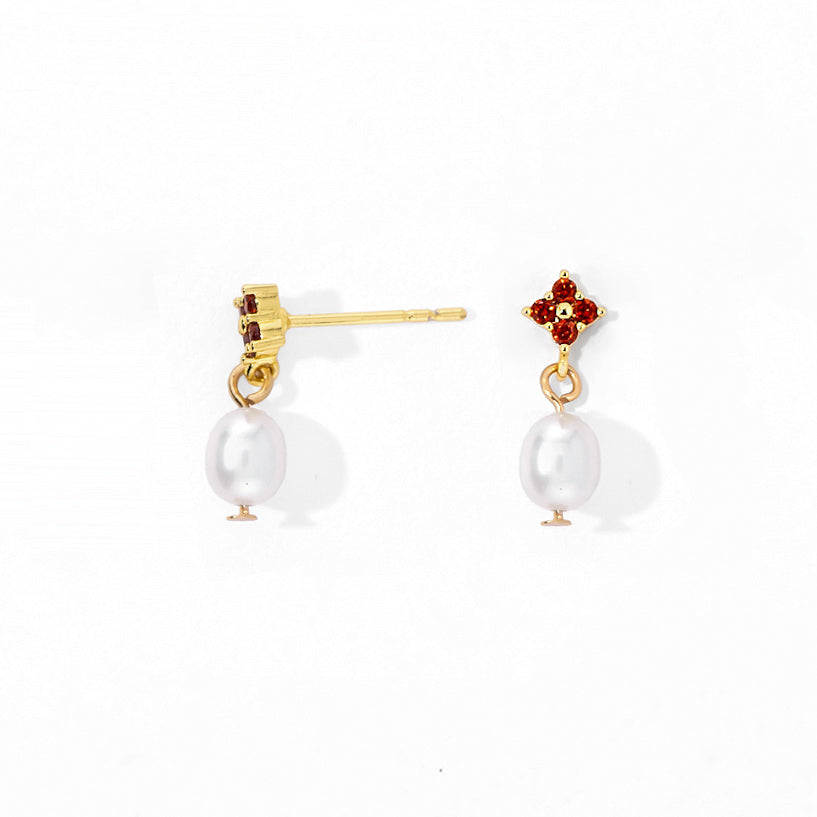 Mini Noemi Pearl Dangles | Gold