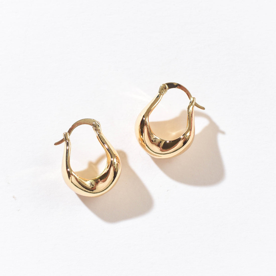 Nadia Hoops