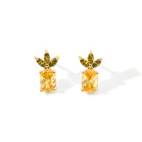 Lady Luck Pineapple Studs | Gold