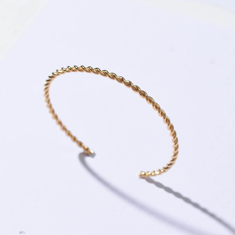 Emily Twisted Bangle