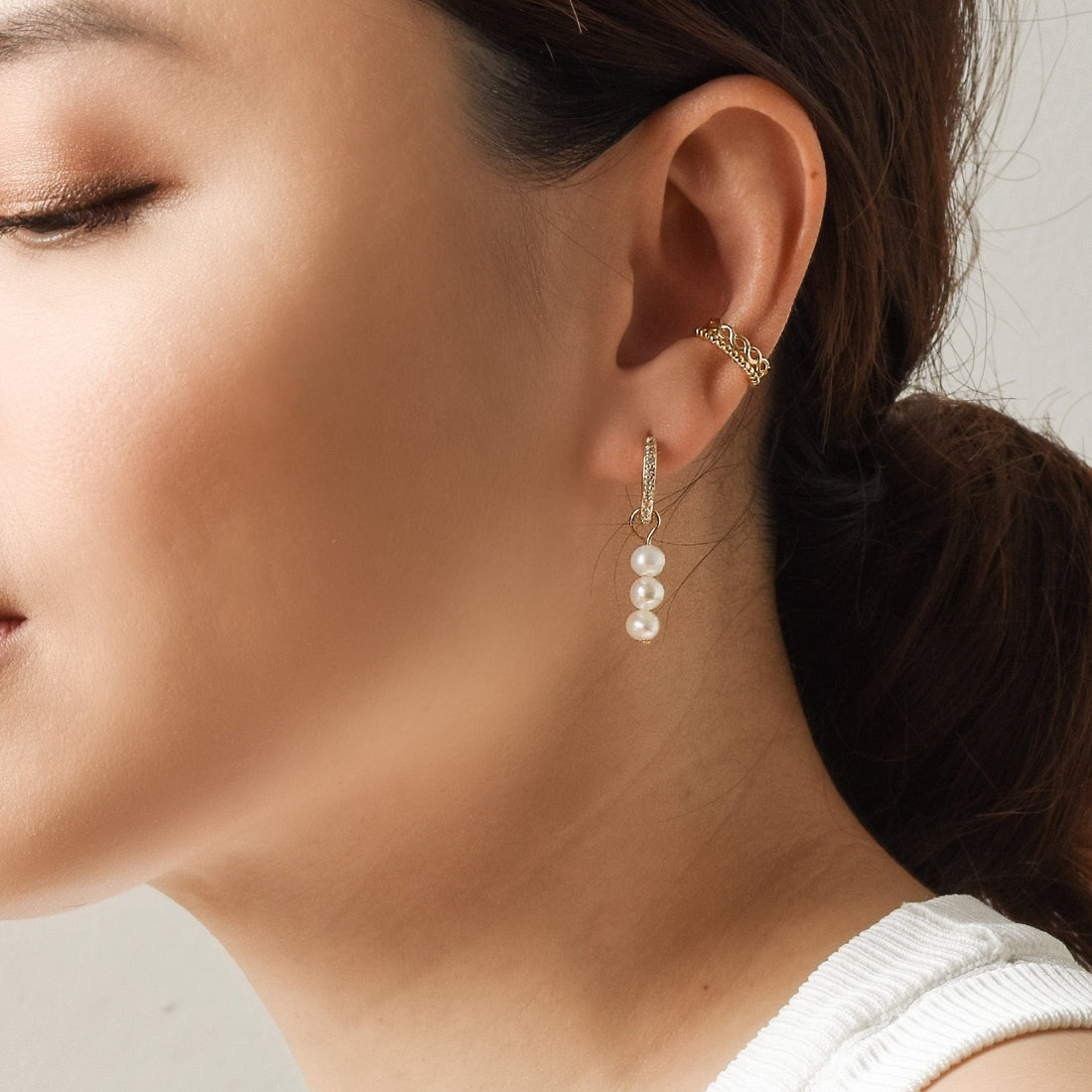 The Feather Pearl Charm